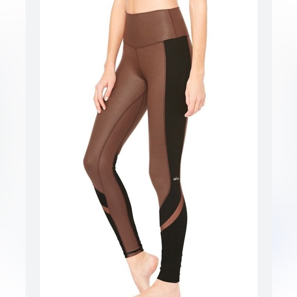 Alo Yoga Elevate High Rise Leggings Mink Brown and Black Size Small - Picture 7 of 8